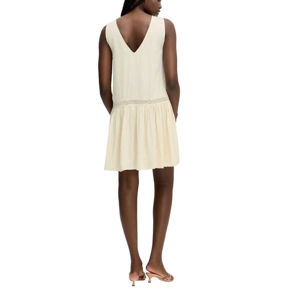 V BK MINI TIERED DRS