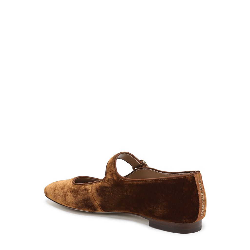 Michaela Mary Jane Flat
