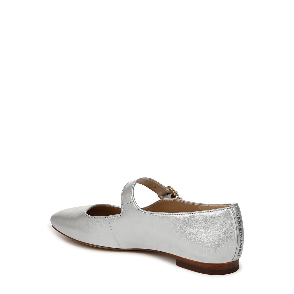 Michaela Mary Jane Flat