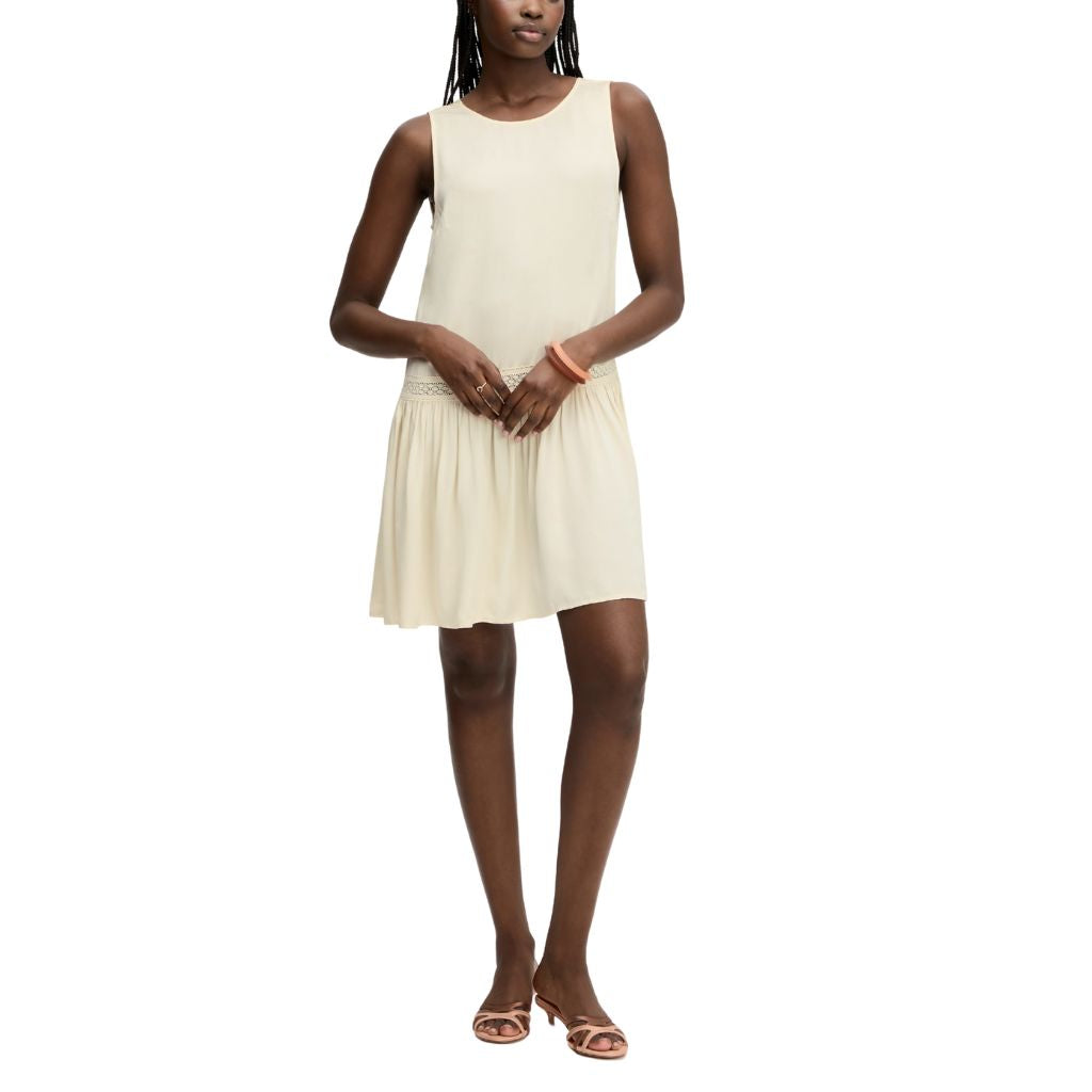 V BK MINI TIERED DRS