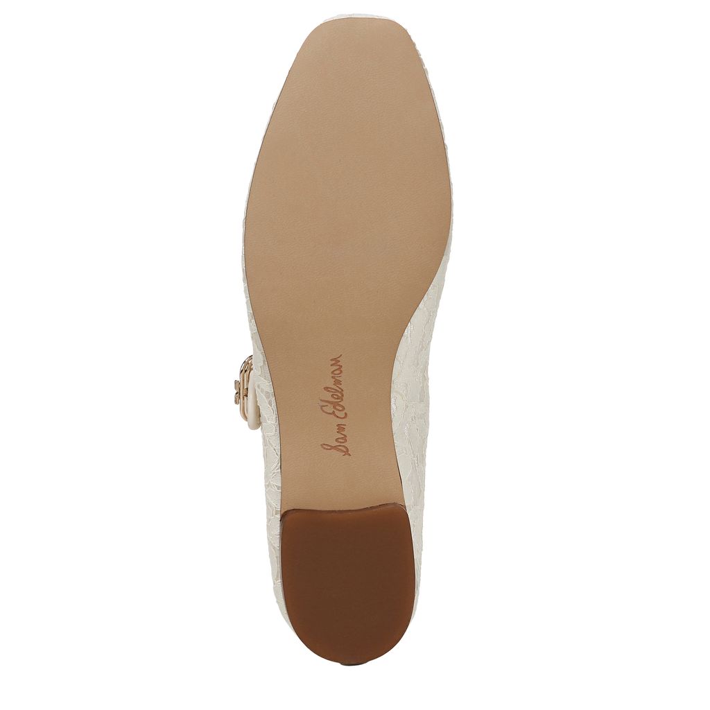 Michaela Mary Jane Flat