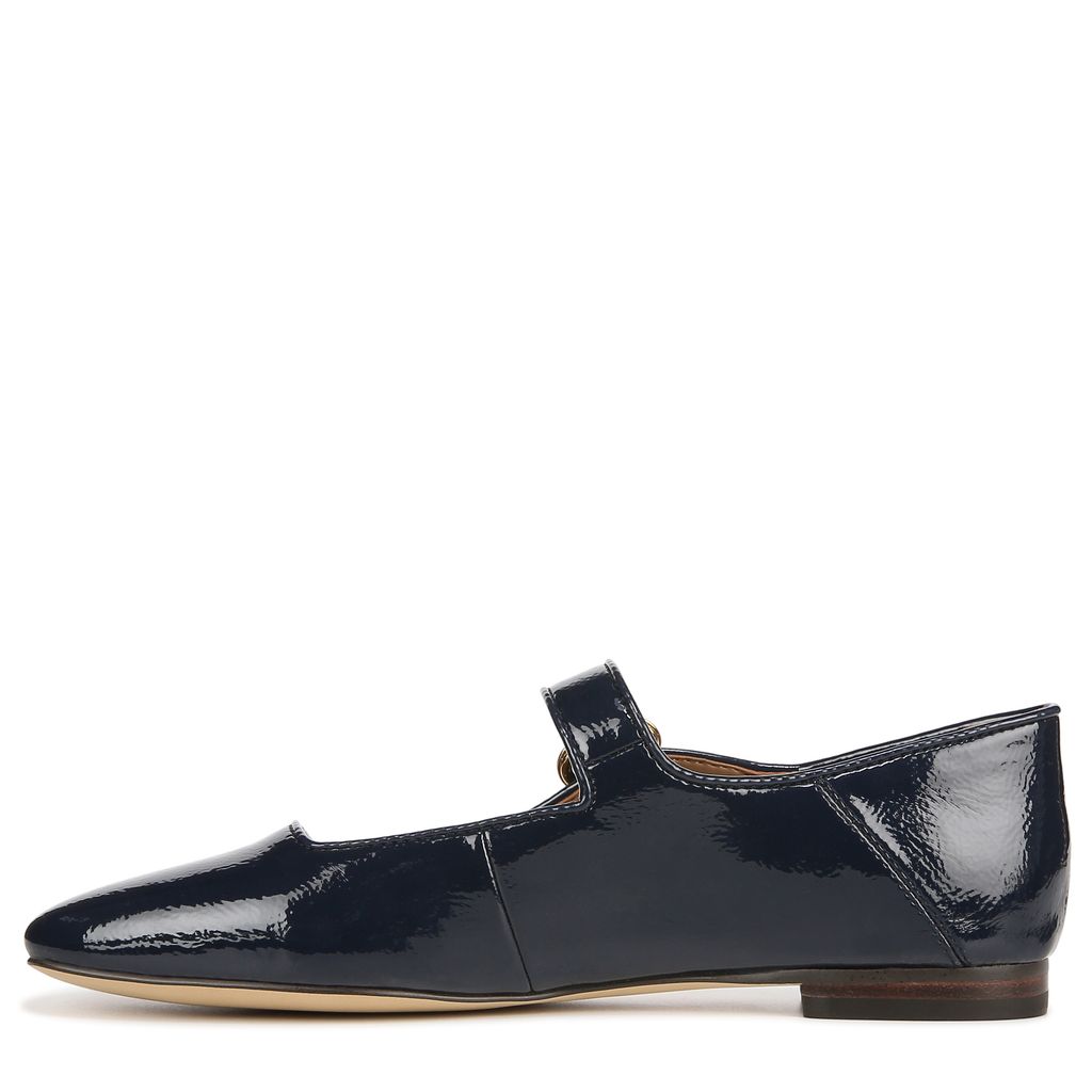 Michaela Mary Jane Flat
