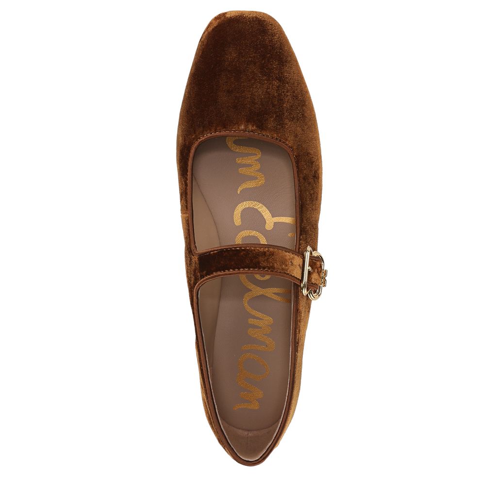 Michaela Mary Jane Flat