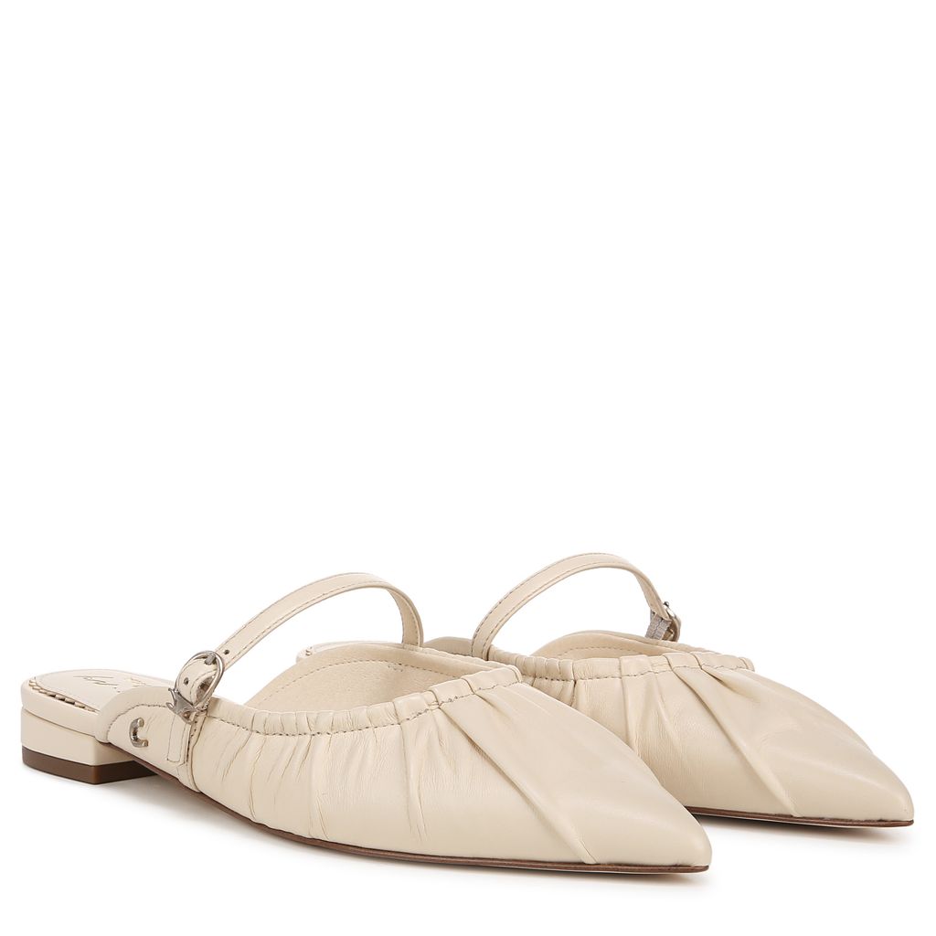 Larissah Flat Mule