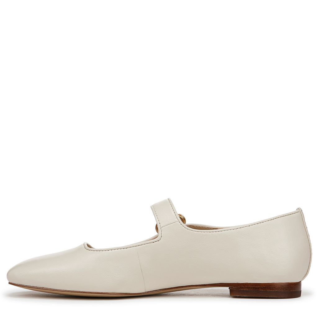 Michaela Mary Jane Flat