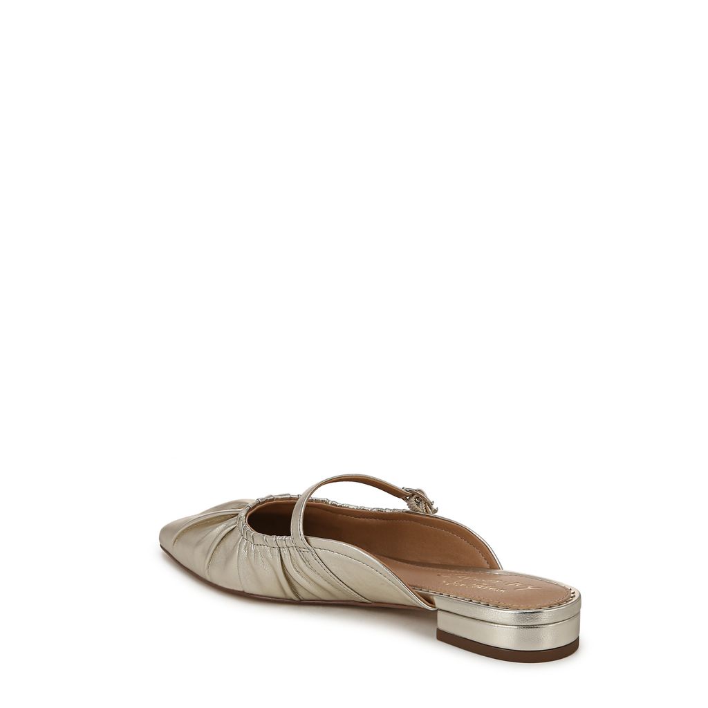 Larissah Flat Mule