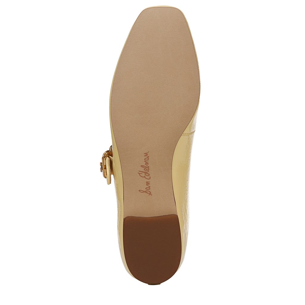 Michaela Mary Jane Flat