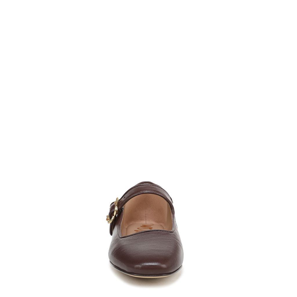 Michaela Mary Jane Flat