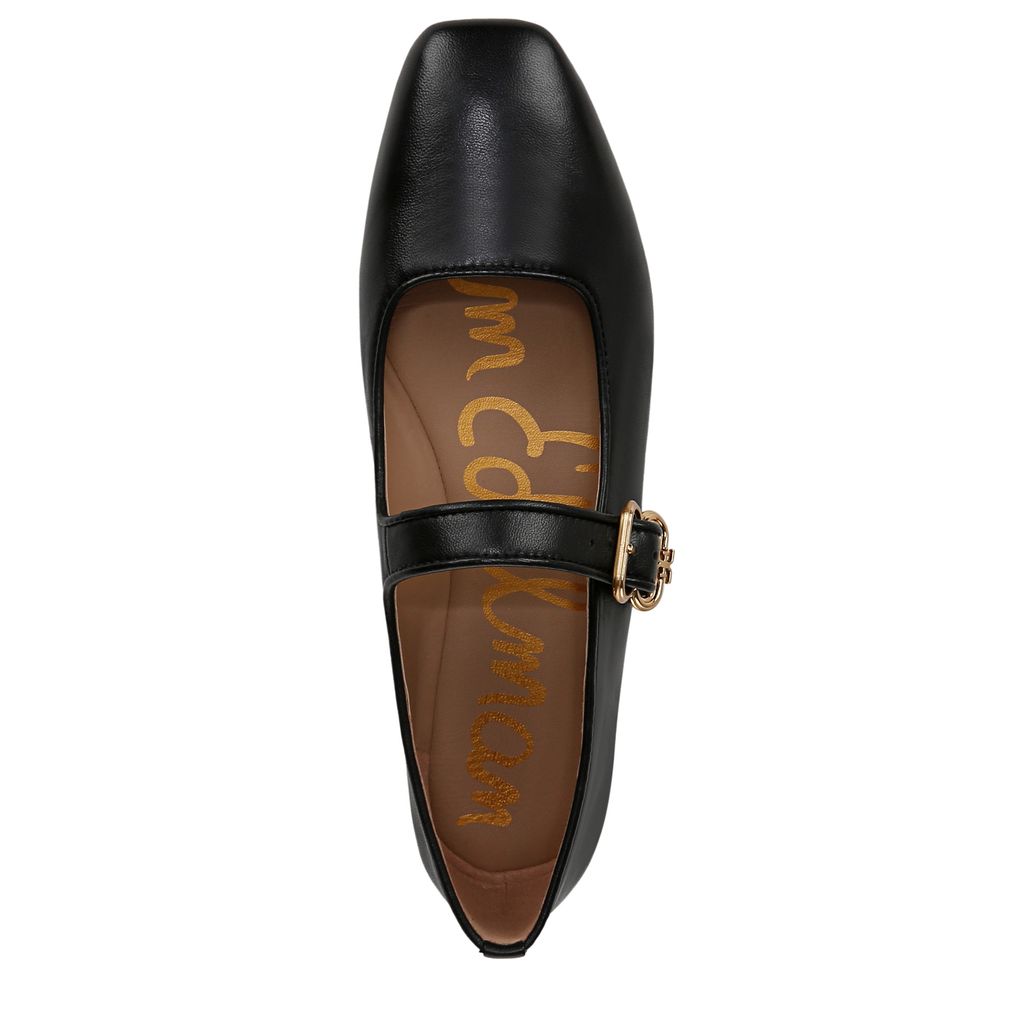 Michaela Mary Jane Flat