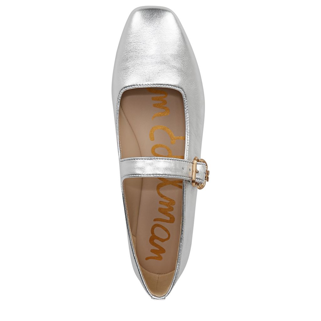 Michaela Mary Jane Flat