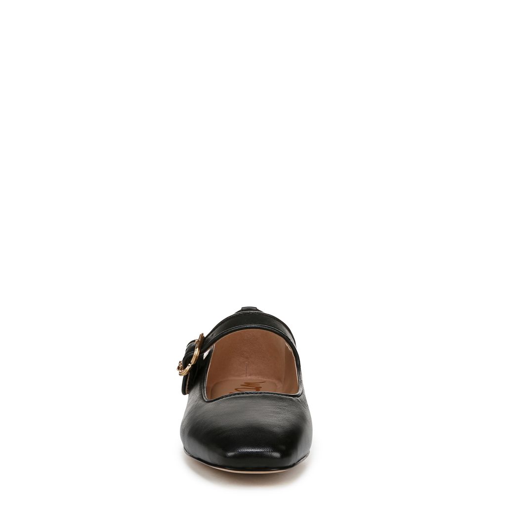 Michaela Mary Jane Flat