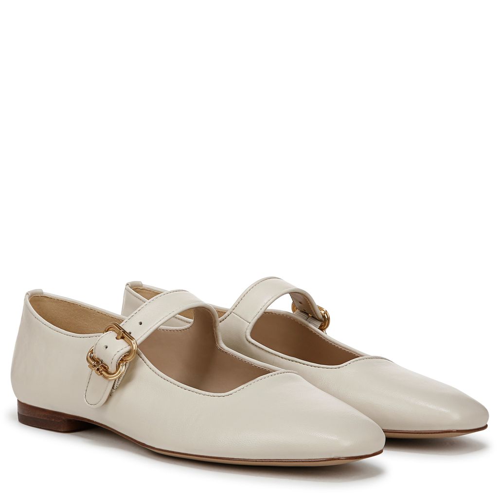 Michaela Mary Jane Flat