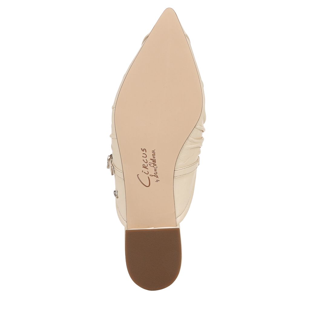 Larissah Flat Mule
